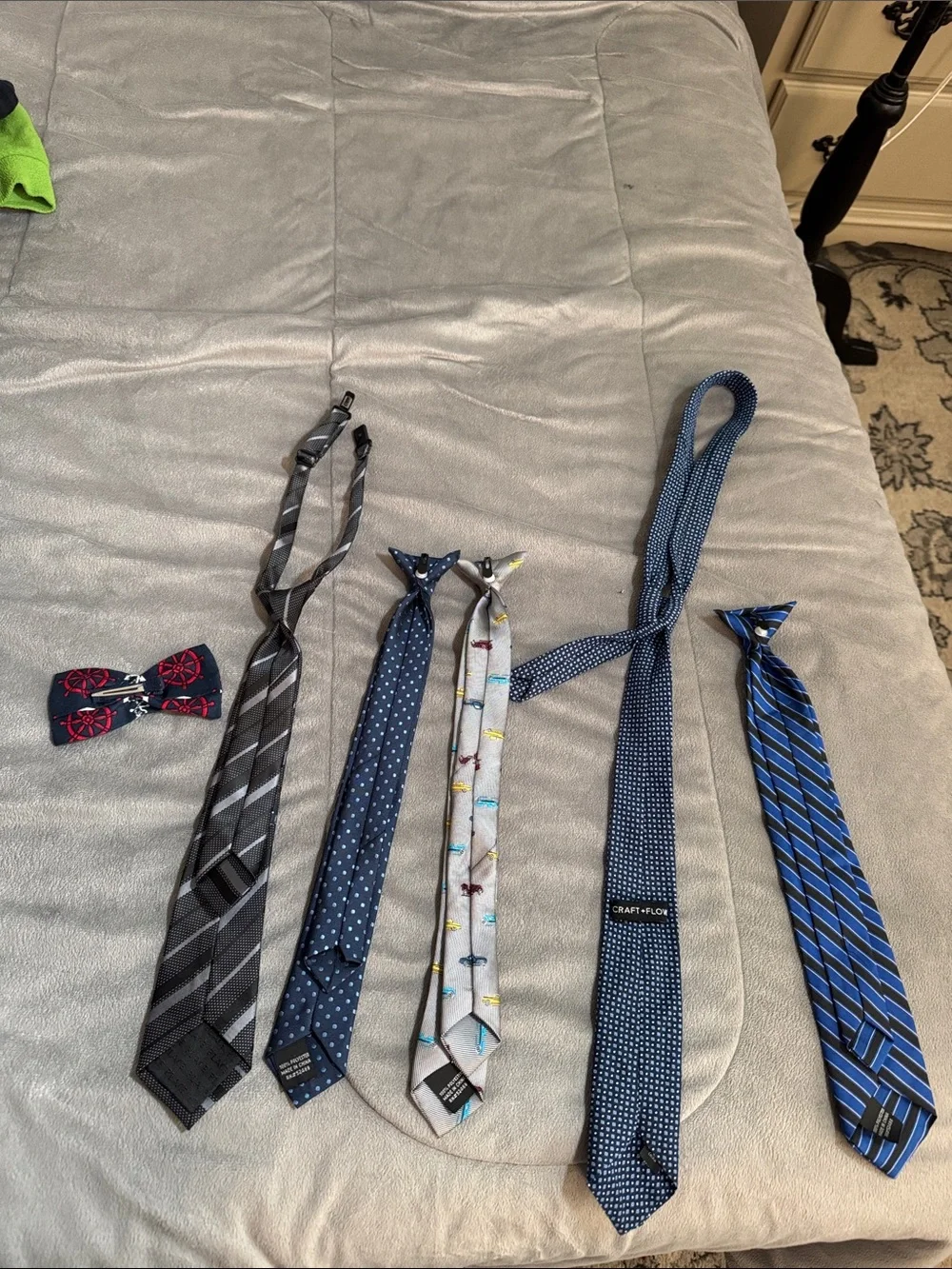 Boys formal & casual Patterned 2 bow & 5 neck Tie Classic Asstd Styles 7-10 Y